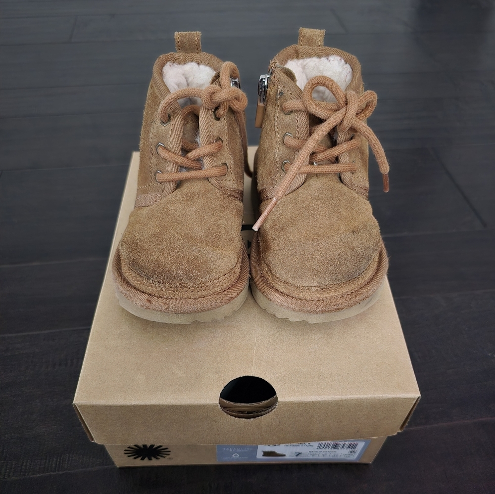 UGG Neumel II Suede Chestnut Lace Up Sheepskin Boots Baby Size 7